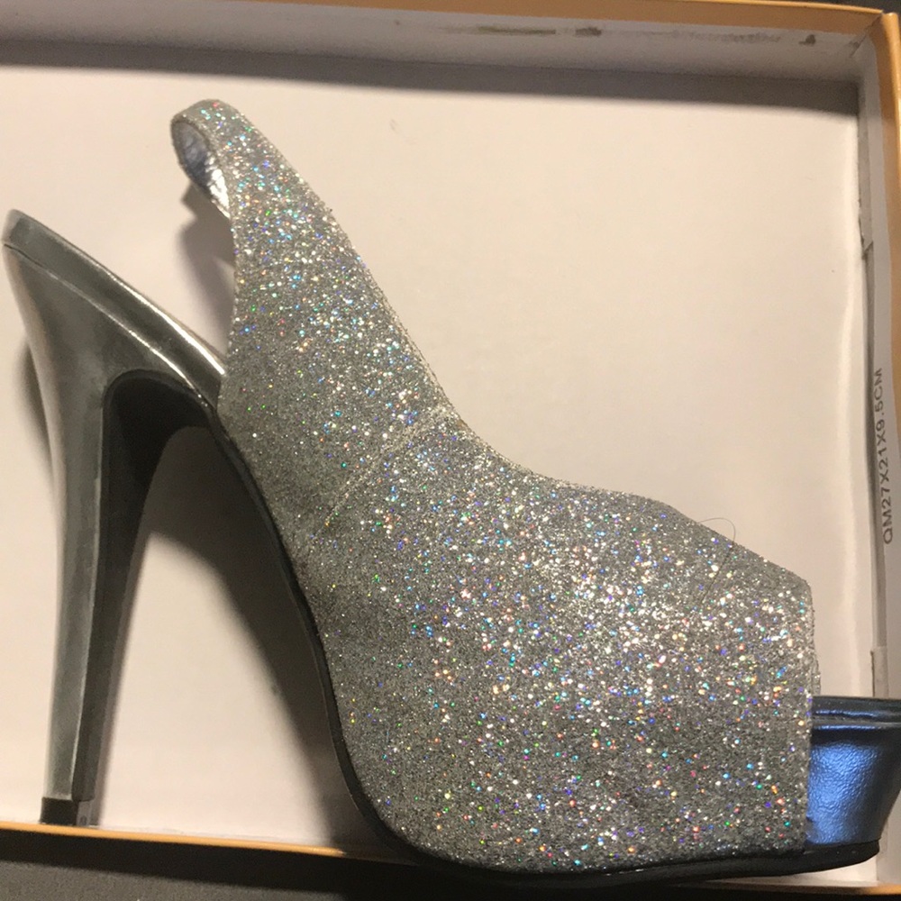 Michaelangelo brand high heel